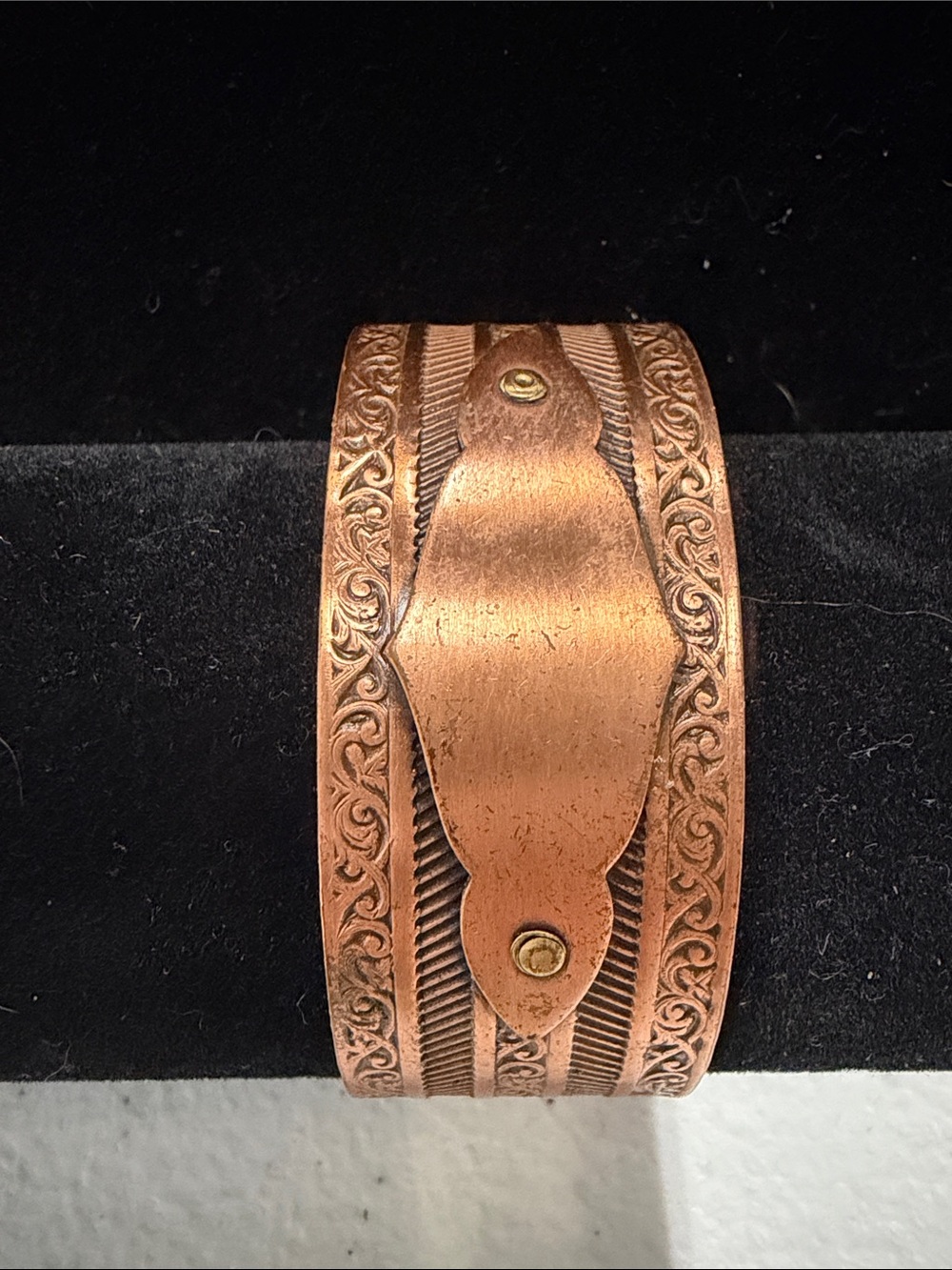 Vintage Copper Wide Cuff Bracelet – Engraved Scrollwork – 31.77g